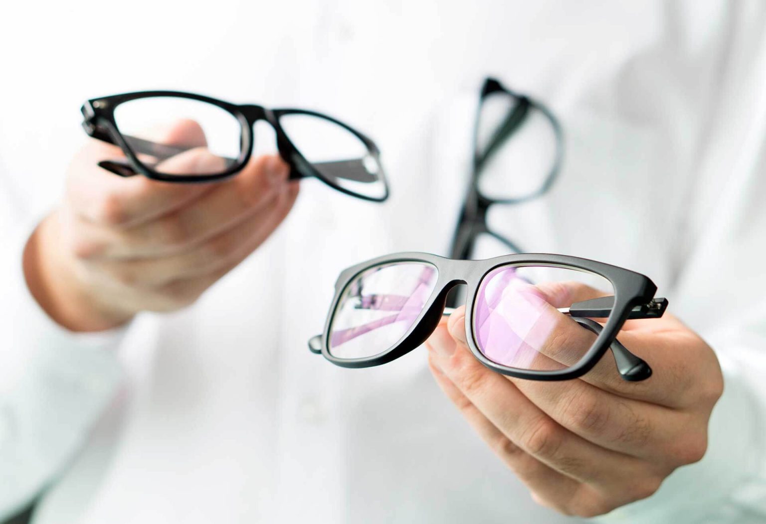 Accessoires optiques Artoptic à Le Coteau près de Roanne – produits d’entretien et accessoires pour lunettes